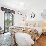 Townhouse Arcos Patio Pool Charming Appartamento